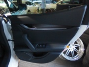 マセラティ ギブリ S　正規ディーラー車　右ハンドル　ワンオーナー 中古車