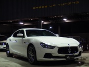 マセラティ ギブリ S　正規ディーラー車　右ハンドル　ワンオーナー 中古車