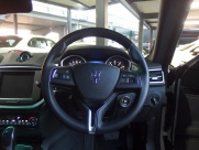 マセラティ ギブリ S　正規ディーラー車　右ハンドル　ワンオーナー 中古車