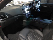 マセラティ ギブリ S　正規ディーラー車　右ハンドル　ワンオーナー 中古車