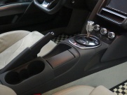 アウディ R8 4.2 FSI クアトロ　正規ディーラー車　左ハンドル 　社外可変バルブマフラー 中古車