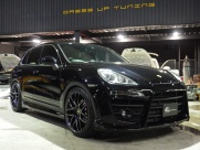 ポルシェ カイエン 正規ディーラー車 EUR-GT 右ハンドル 中古車