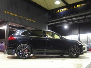 ポルシェ カイエン 正規ディーラー車 EUR-GT 右ハンドル 中古車