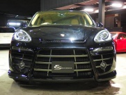 ポルシェ カイエン 正規ディーラー車 EUR-GT 右ハンドル 中古車