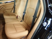 ポルシェ カイエン 正規ディーラー車 EUR-GT 右ハンドル 中古車