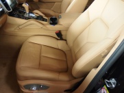 ポルシェ カイエン 正規ディーラー車 EUR-GT 右ハンドル 中古車