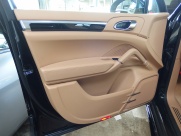 ポルシェ カイエン 正規ディーラー車 EUR-GT 右ハンドル 中古車