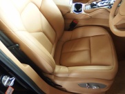 ポルシェ カイエン 正規ディーラー車 EUR-GT 右ハンドル 中古車