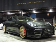 ポルシェ パナメーラ 正規ディーラー車　EUR-GT　右ハンドル　ワンオーナー 中古車