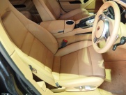 ポルシェ パナメーラ 正規ディーラー車　EUR-GT　右ハンドル　ワンオーナー 中古車