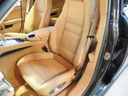 ポルシェ パナメーラ 正規ディーラー車　EUR-GT　右ハンドル　ワンオーナー 中古車