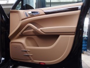 ポルシェ カイエン Ｓハイブリッド　EUR-GT　左ハドル 中古車