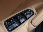 ポルシェ カイエン Ｓハイブリッド　EUR-GT　左ハドル 中古車