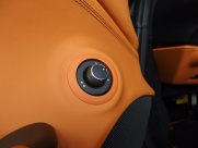 フェラーリ&nbsp;488GTB&nbsp;F1　DCT　左ハンドル　LEDステアリング　フロントリフター&nbsp;中古車