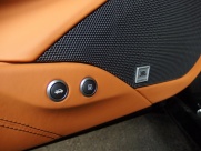 フェラーリ&nbsp;488GTB&nbsp;F1　DCT　左ハンドル　LEDステアリング　フロントリフター&nbsp;中古車