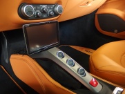 フェラーリ&nbsp;488GTB&nbsp;F1　DCT　左ハンドル　LEDステアリング　フロントリフター&nbsp;中古車