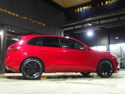 ポルシェ カイエン V6　正規ディーラー車　右ハンドル　サンルーフ　ローダウン 中古車