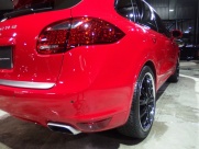 ポルシェ カイエン V6　正規ディーラー車　右ハンドル　サンルーフ　ローダウン 中古車