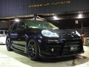 ポルシェ&nbsp;カイエン&nbsp;S　正規ディーラー車　右ハンドル　EUR-GTコンプリート&nbsp;中古車