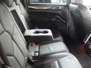 ポルシェ カイエン V6 正規ディーラー車 右ハンドル 中古車