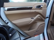 ポルシェ&nbsp;カイエン&nbsp;V6 左ハンドル　EUR-GT　走行1.1万Km&nbsp;中古車