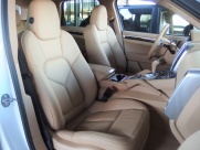 ポルシェ&nbsp;カイエン&nbsp;V6 左ハンドル　EUR-GT　走行1.1万Km&nbsp;中古車