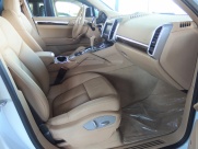 ポルシェ&nbsp;カイエン&nbsp;V6 左ハンドル　EUR-GT　走行1.1万Km&nbsp;中古車