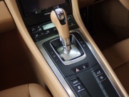 ポルシェ&nbsp;911(Type911)&nbsp;カレラ　正規ディーラー車　右ハンドル　ベージュレザー&nbsp;中古車