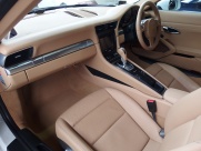 ポルシェ&nbsp;911(Type911)&nbsp;カレラ　正規ディーラー車　右ハンドル　ベージュレザー&nbsp;中古車