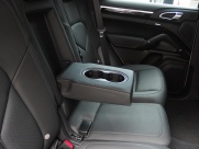 ポルシェ カイエン V6 右ハンドル ＥＵＲ-ＧＴ 正規ディーラー車 中古車