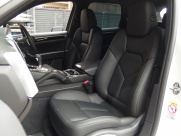 ポルシェ カイエン V6 右ハンドル ＥＵＲ-ＧＴ 正規ディーラー車 中古車