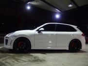 ポルシェ カイエン V6 右ハンドル ＥＵＲ-ＧＴ 正規ディーラー車 中古車