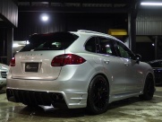 ポルシェ&nbsp;カイエン&nbsp;ターボ ＥＵＲ-ＧＴ 正規ディーラー車 左ハンドル&nbsp;中古車