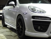 ポルシェ&nbsp;カイエン&nbsp;ターボ ＥＵＲ-ＧＴ 正規ディーラー車 左ハンドル&nbsp;中古車