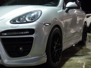 ポルシェ&nbsp;カイエン&nbsp;ターボ ＥＵＲ-ＧＴ 正規ディーラー車 左ハンドル&nbsp;中古車