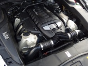 ポルシェ&nbsp;カイエン&nbsp;ターボ ＥＵＲ-ＧＴ 正規ディーラー車 左ハンドル&nbsp;中古車