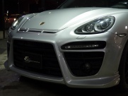 ポルシェ&nbsp;カイエン&nbsp;ターボ ＥＵＲ-ＧＴ 正規ディーラー車 左ハンドル&nbsp;中古車