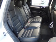 ポルシェ&nbsp;カイエン&nbsp;ターボ ＥＵＲ-ＧＴ 正規ディーラー車 左ハンドル&nbsp;中古車