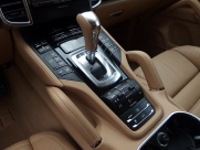 ポルシェ&nbsp;カイエン&nbsp;ターボ 左ハンドル パノラマサンルーフ&nbsp;中古車