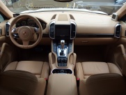 ポルシェ&nbsp;カイエン&nbsp;ターボ 左ハンドル パノラマサンルーフ&nbsp;中古車