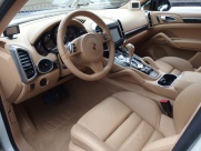 ポルシェ&nbsp;カイエン&nbsp;ターボ 左ハンドル パノラマサンルーフ&nbsp;中古車