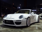 ポルシェ 911(Type997) カレラ EUR-GTRワイドボディ  左ハンドル 中古車