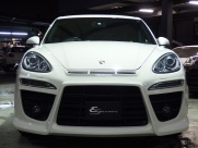 ポルシェ カイエン 正規ディーラー車 右ハンドル EUR-GT 中古車