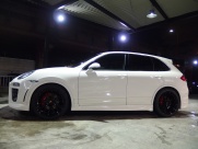 ポルシェ カイエン 正規ディーラー車 右ハンドル EUR-GT 中古車