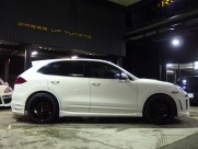 ポルシェ カイエン 正規ディーラー車 右ハンドル EUR-GT 中古車