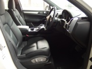 ポルシェ カイエン 正規ディーラー車 右ハンドル EUR-GT 中古車