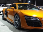 アウディ R8 FSIクワトロ 正規ディーラー車 左ハンドル 中古車