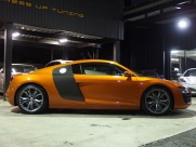 アウディ R8 FSIクワトロ 正規ディーラー車 左ハンドル 中古車