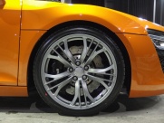 アウディ R8 FSIクワトロ 正規ディーラー車 左ハンドル 中古車