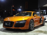 アウディ R8 FSIクワトロ 正規ディーラー車 左ハンドル 中古車